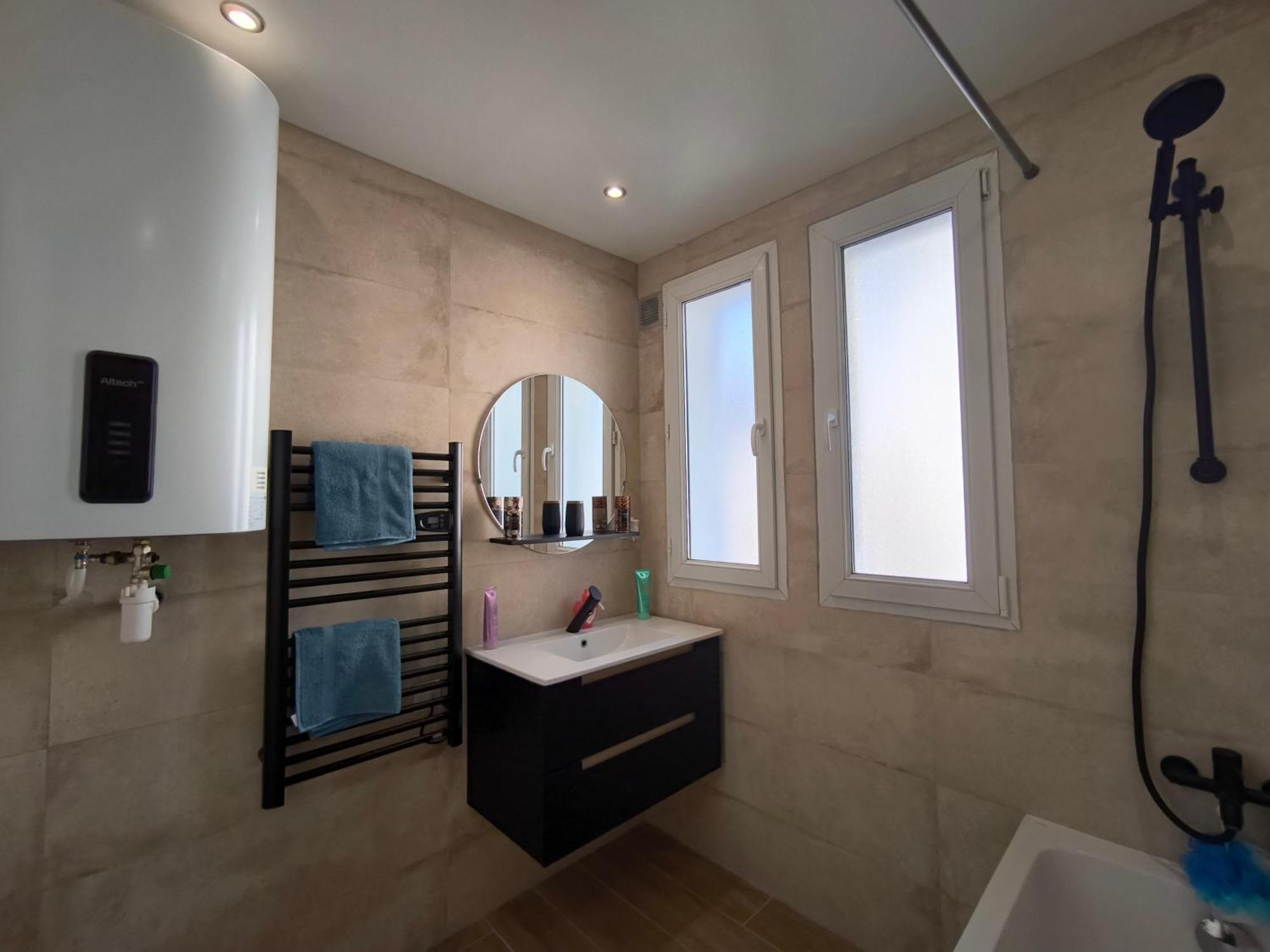 Apartamento Zz - Wifi Fibre - Netflix, - Sejours Pro Château-Thierry